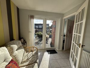 SUN ROOM- click for photo gallery